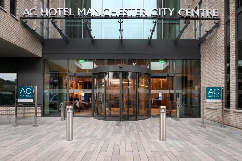 AC Hotel by Marriott Manchester City Centre reception